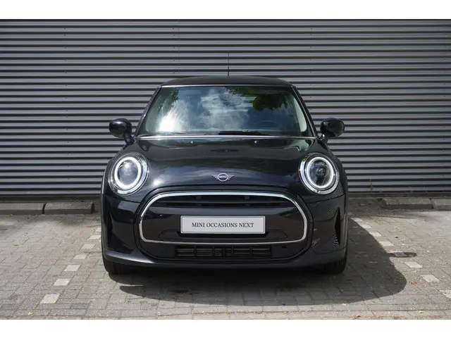 MINI 3-Deurs Cooper C 2022 Benzine 3