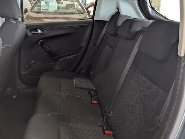 Peugeot 208 1.2 PureTech Blue Lion 2016 Benzine 7