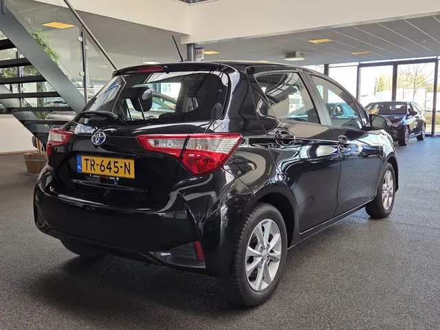 Toyota Yaris 1.5 Hybrid Active 2018 Hybride Benzine 5