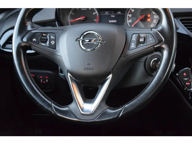 Opel Corsa 1.4 Online Edition 2017 Benzine 15