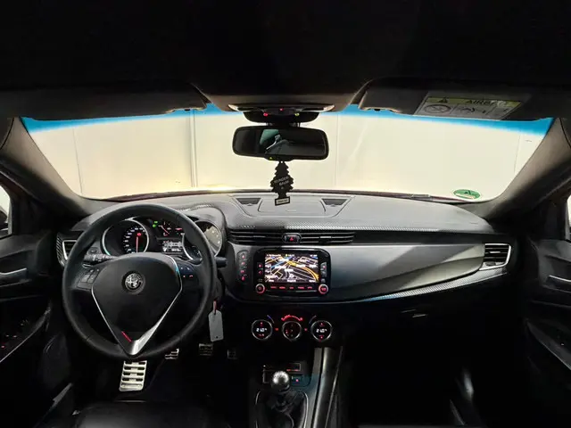 Alfa Romeo Giulietta 1.4 Turbo Super Carbon 2019 Benzine 3