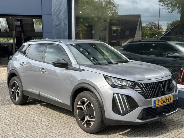 Peugeot 2008 1.2 Turbo 100 PK Allure 2023 Benzine 8