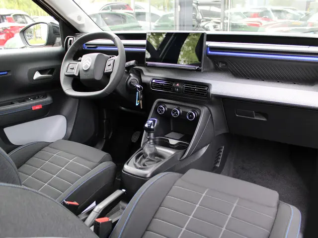 Citroën C3 1.2 Turbo 100pk Plus 2025 Benzine 3