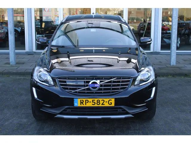 Volvo XC60 T5 Automaat Polar+ 2018 Benzine 35