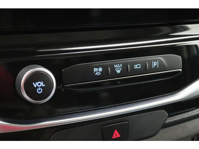 Ford Transit 350 2.0 TDCI L3H3 2024 Diesel 41