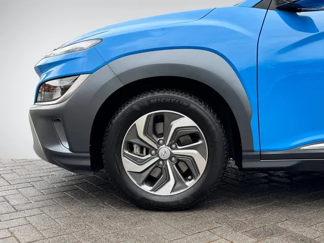 Hyundai Kona 1.6 GDI HEV Fashion 2021 Hybride Benzine 8