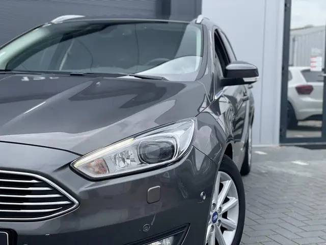 Ford Focus Wagon 1.5 Titanium Edition 2015 Benzine 6