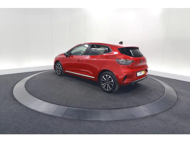 Renault Clio TCe 90 GPF techno 2024 Benzine 12
