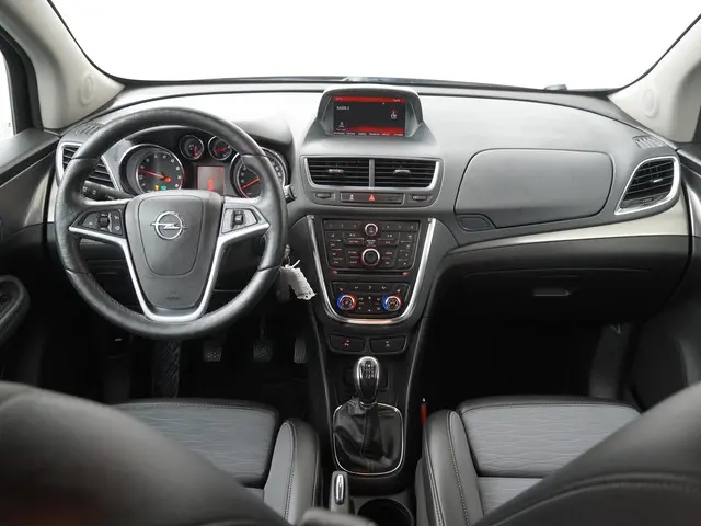 Opel Mokka 1.4 T Cosmo 2015 Benzine 12