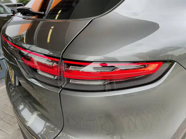 Porsche Cayenne 3.0 E-Hybrid 2021 Hybride Benzine 37