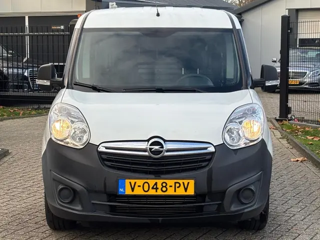 Opel Combo 2