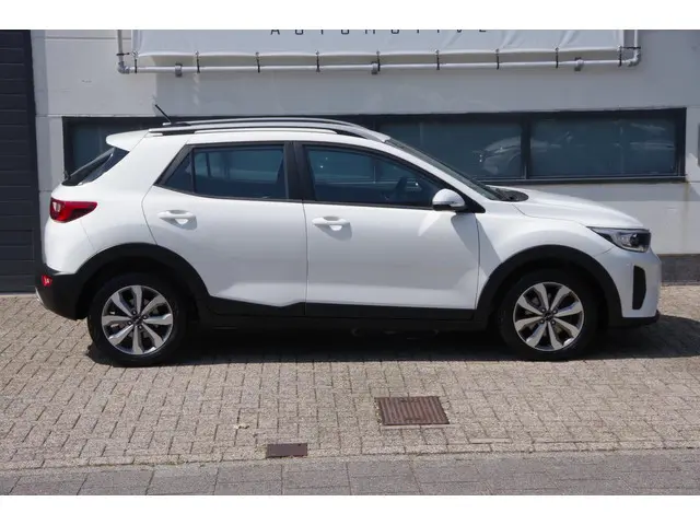 Kia Stonic 1.0 T-GDi DynamicPlusline 2023 Benzine 19
