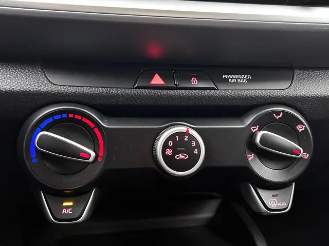 Kia Stonic 1.0 T-GDi MHEV DynamicLine 2022 Benzine 18