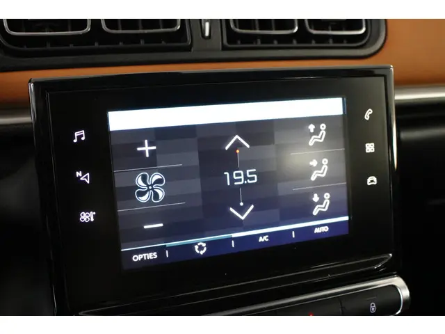 Citroën C3 1.2 PureTech Shine 2017 Benzine 23