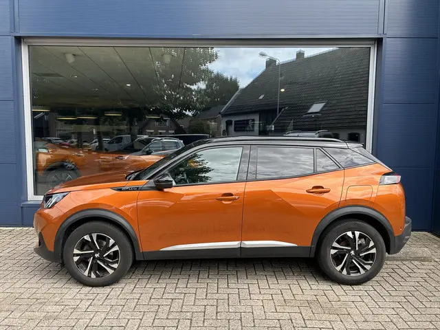 Peugeot 2008 1.2 Turbo 130 PK GT-Line 2020 Benzine 5