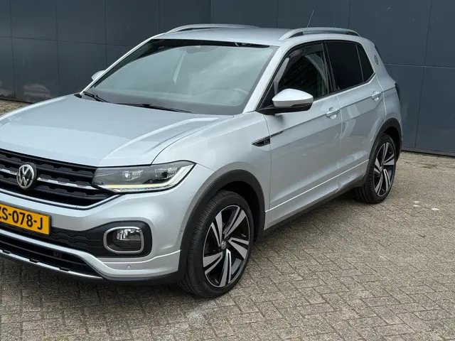 Volkswagen T-Cross 1.0 TSI Style R line 2019 Benzine 6