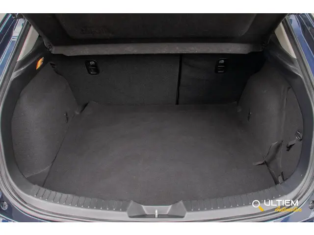 Mazda 3 2.0 SkyActiv-G 120 SkyLease 2018 Benzine 9
