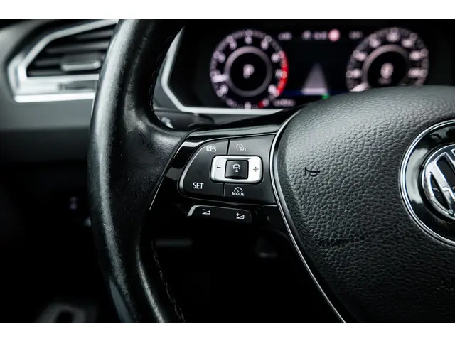 Volkswagen Tiguan 2.0 TSI 4Motion Highline 2018 Benzine 42