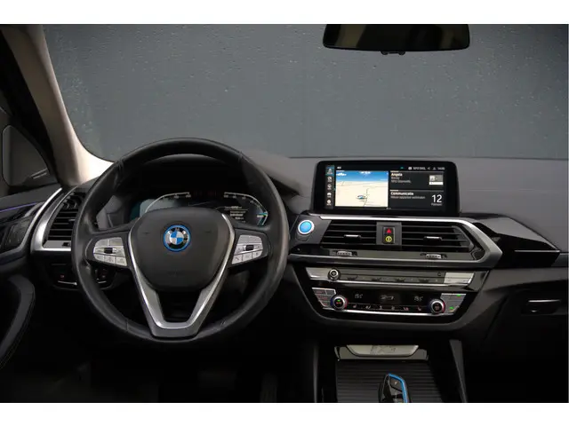 BMW iX3 High Executive 80 kWh 2021 Elektrisch 34