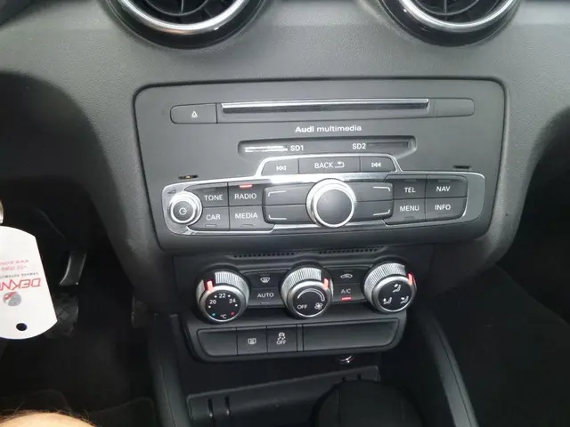 Volkswagen Polo 1.0 Easyline 2016 Benzine 19