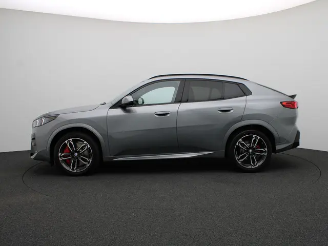 BMW iX2 eDrive20 2025 Elektrisch 4