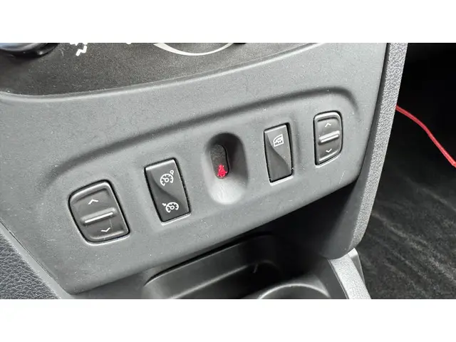 Dacia Logan MCV 0.9 TCe Laureate 2017 Benzine 18