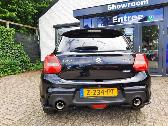 Suzuki Swift 1.4 Sport Smart Hybrid 2021 Benzine 6
