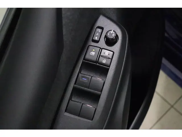 Toyota Yaris 1.5 Hybrid Executive, 2020 Hybride Benzine 16