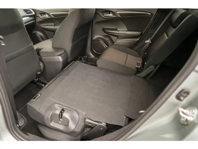 Honda Jazz 1.3i VTEC ELEGANCE 2016 Benzine 41