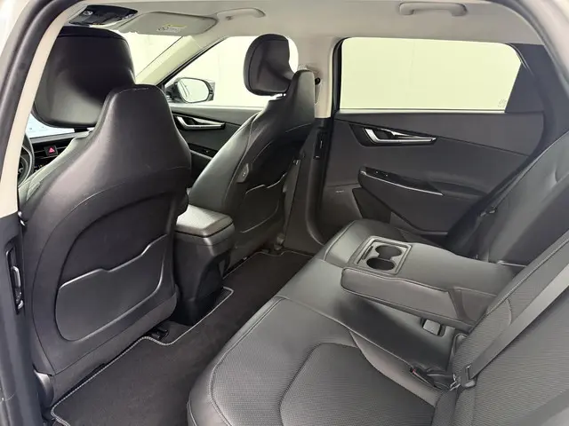 Kia EV6 Plus 77.4 kWh 2021 Elektrisch 21