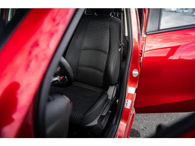 Mazda 2 1.5 Skyactiv-G S 2018 Benzine 15