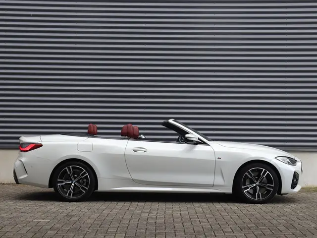 BMW 4 Serie Cabrio 430i 2022 Benzine 8