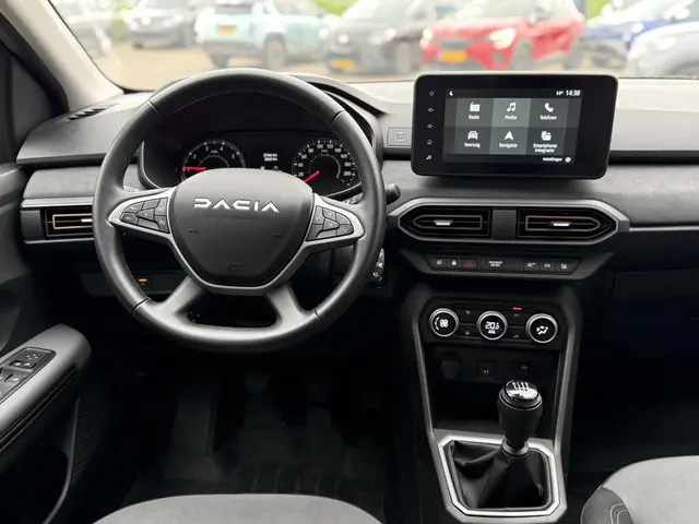 Dacia Sandero Stepway 1.0 TCe 110 Extreme 2024 Benzine 6