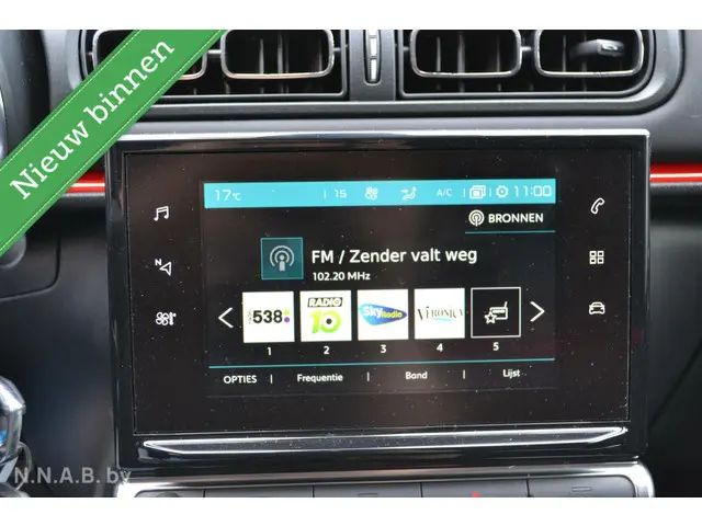 Citroën C3 PT S&S Shine 2018 Benzine 26