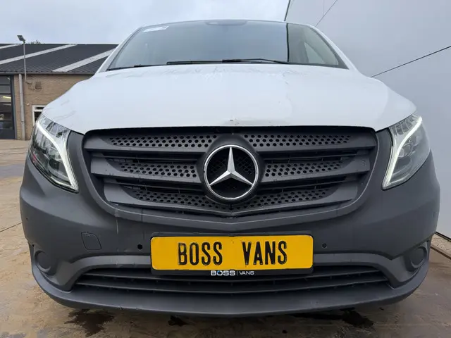 Mercedes-Benz Vito 116 1.9 CDI 2024 Diesel 17