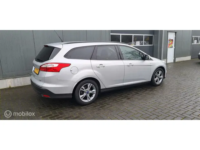 Ford Focus Wagon 1.0 EcoBoost Titanium 2013 Benzine 5