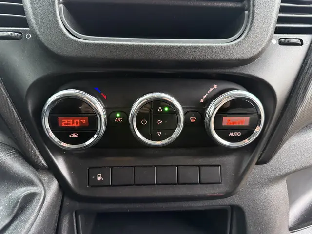 Iveco Daily 35S14 2.3 2019 Diesel 19