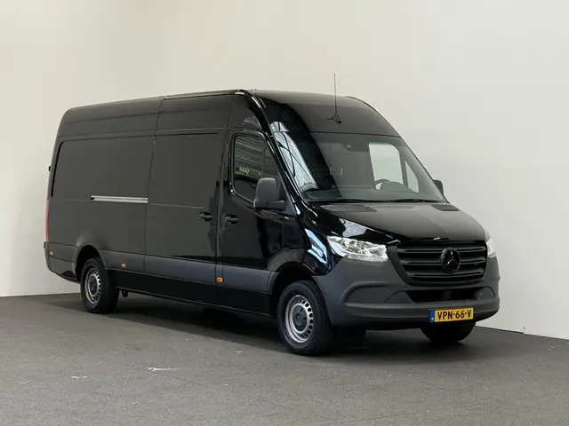 Mercedes-Benz Sprinter 311 1.9 CDI L3H2 RWD 2022 Diesel 7