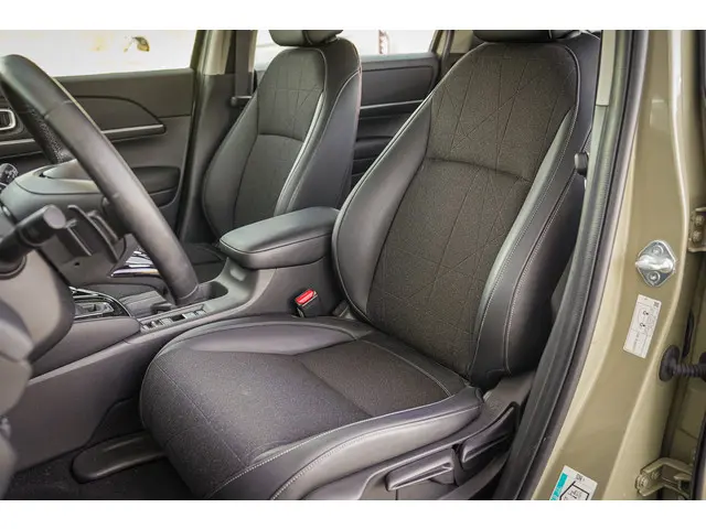 Honda HR-V 1.5i e:HEV ADVANCE 2023 Hybride Benzine 8