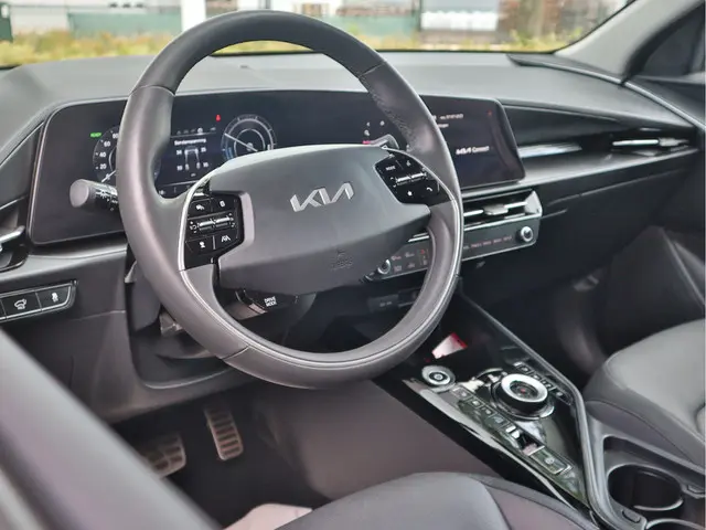 Kia Niro EV ExecutiveLine 64.8 kWh 2023 Elektrisch 22
