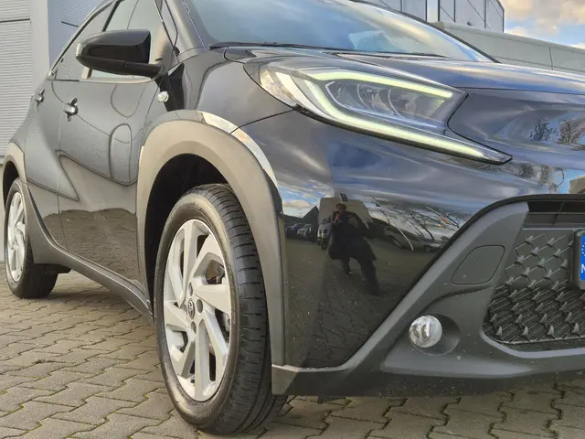 Toyota Aygo X 1.0 VVT-i S-CVT first 2025 Benzine 10