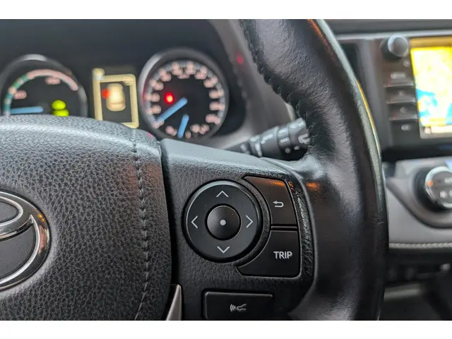 Toyota RAV4 2.5 Hybrid Executive 2017 Hybride Benzine 21