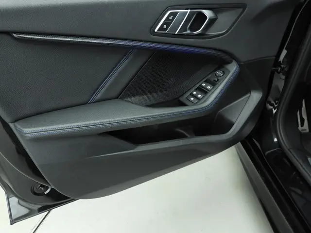 BMW 1 Serie 5-deurs 118i 2020 Benzine 21