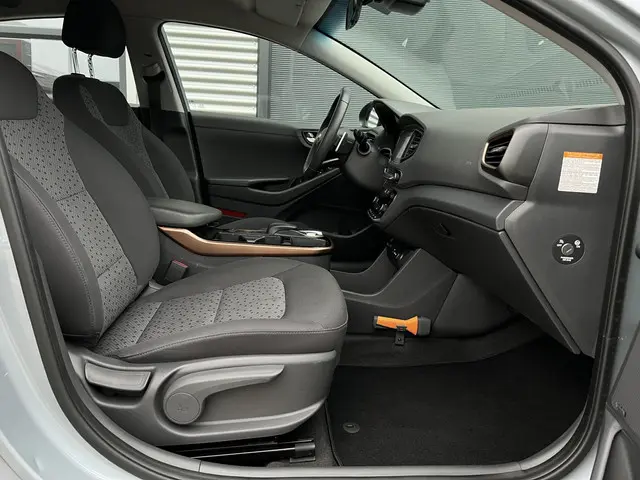 Hyundai IONIQ Comfort EV 2018 Elektrisch 33