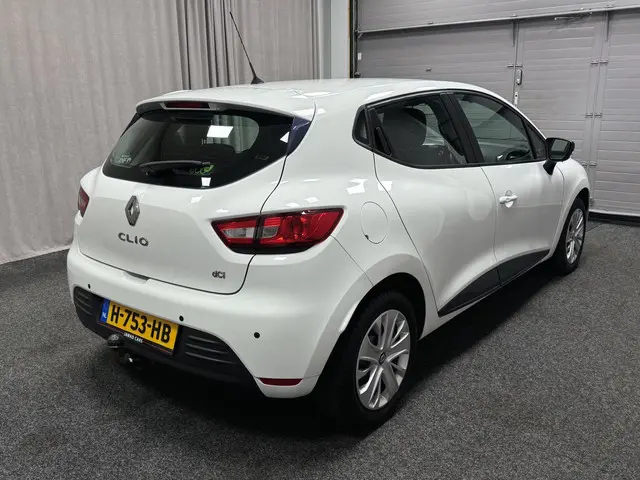 Renault Clio 1.5 dCi Ecoleader Life 2017 Diesel 4