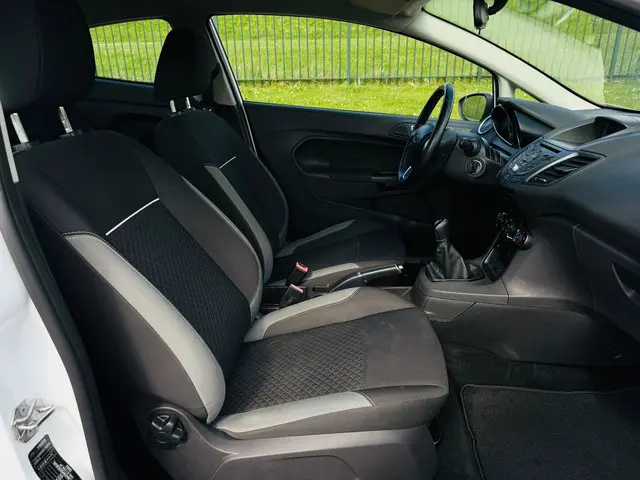 Ford Fiesta 1.25 2017 Benzine 11