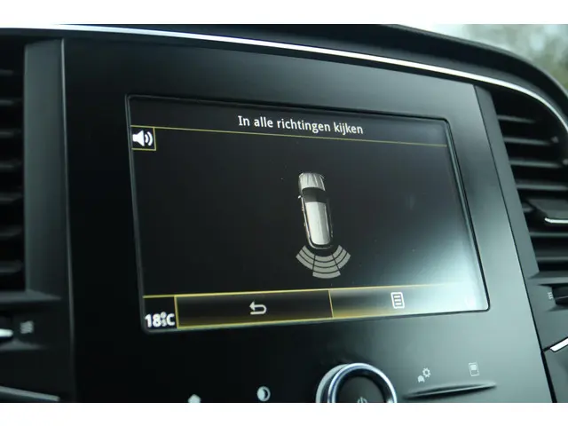 Renault Mégane Estate 1.3 TCE LIMITED 2019 Benzine 29