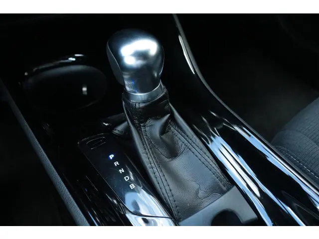 Toyota C-HR 1.8 Hybrid Style 2018 Hybride Benzine 25