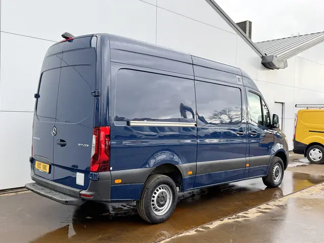 Mercedes-Benz Sprinter 317 1.9 CDI 2022 Diesel 3