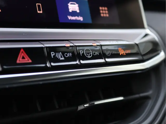 Jeep Compass 1.5T e-Hybrid Upland 2022 Hybride Benzine 60